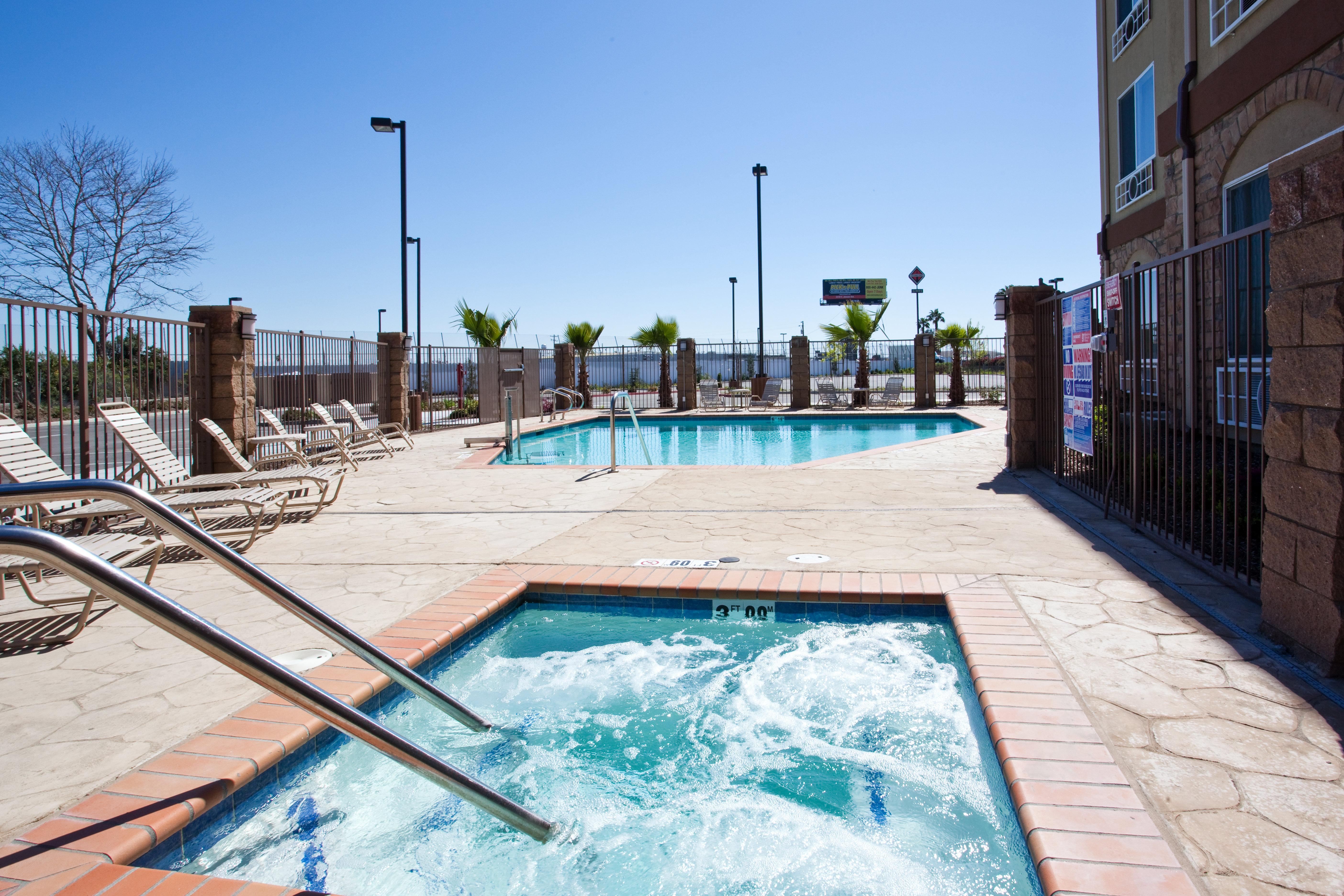 Holiday Inn Express Fresno South By Ihg Zewnętrze zdjęcie