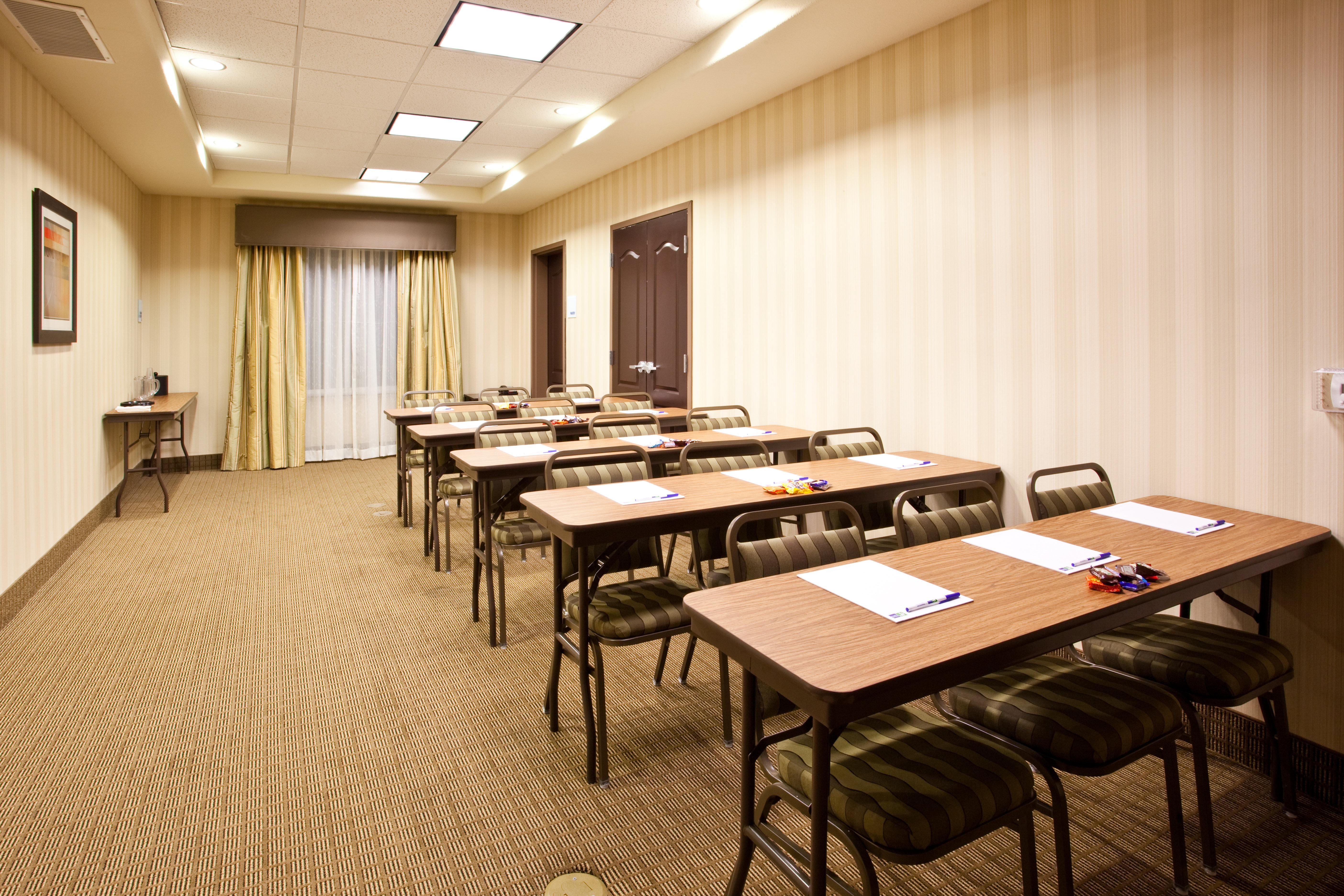 Holiday Inn Express Fresno South By Ihg Zewnętrze zdjęcie